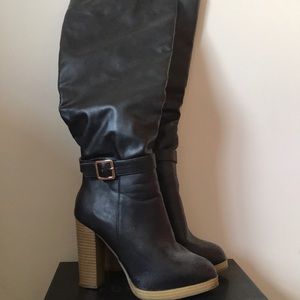 Heeled boots
